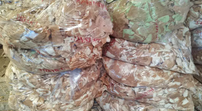 ROTI AFKIR UNTUK PAKAN TERNAK / COMBORAN SAPI / PENGGEMUK SAPI